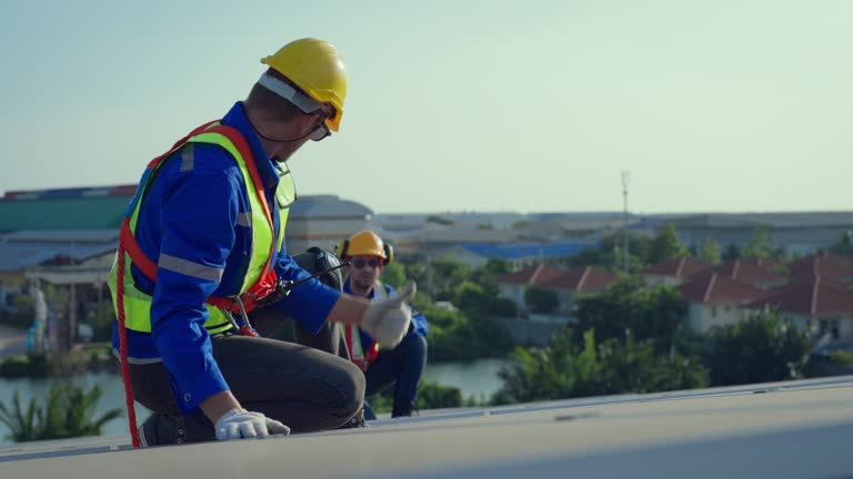 Best Hot Roofs  in Lake Wales, FL